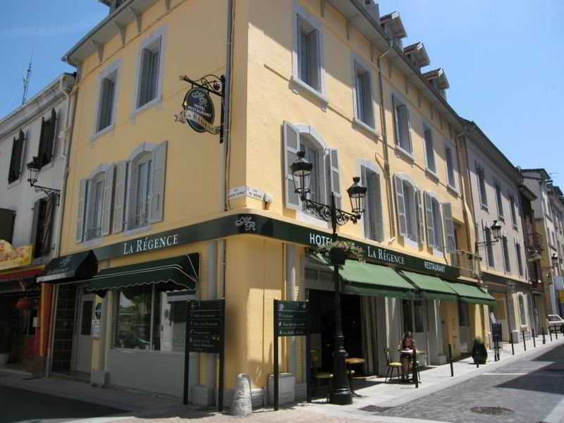 Hôtel Restaurant La Régence Lourdes Esterno foto